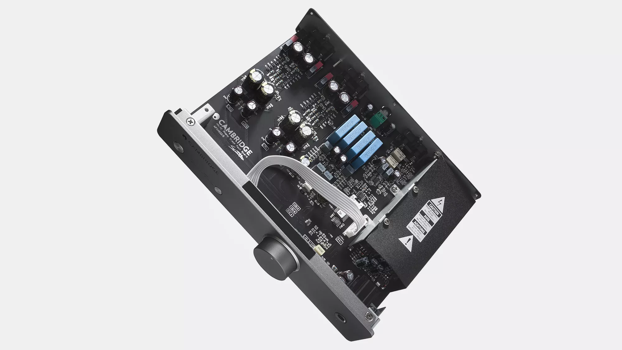 Alva Duo 内部基板 — トップカバーを外した状態のコンデンサ、抵抗、電源部